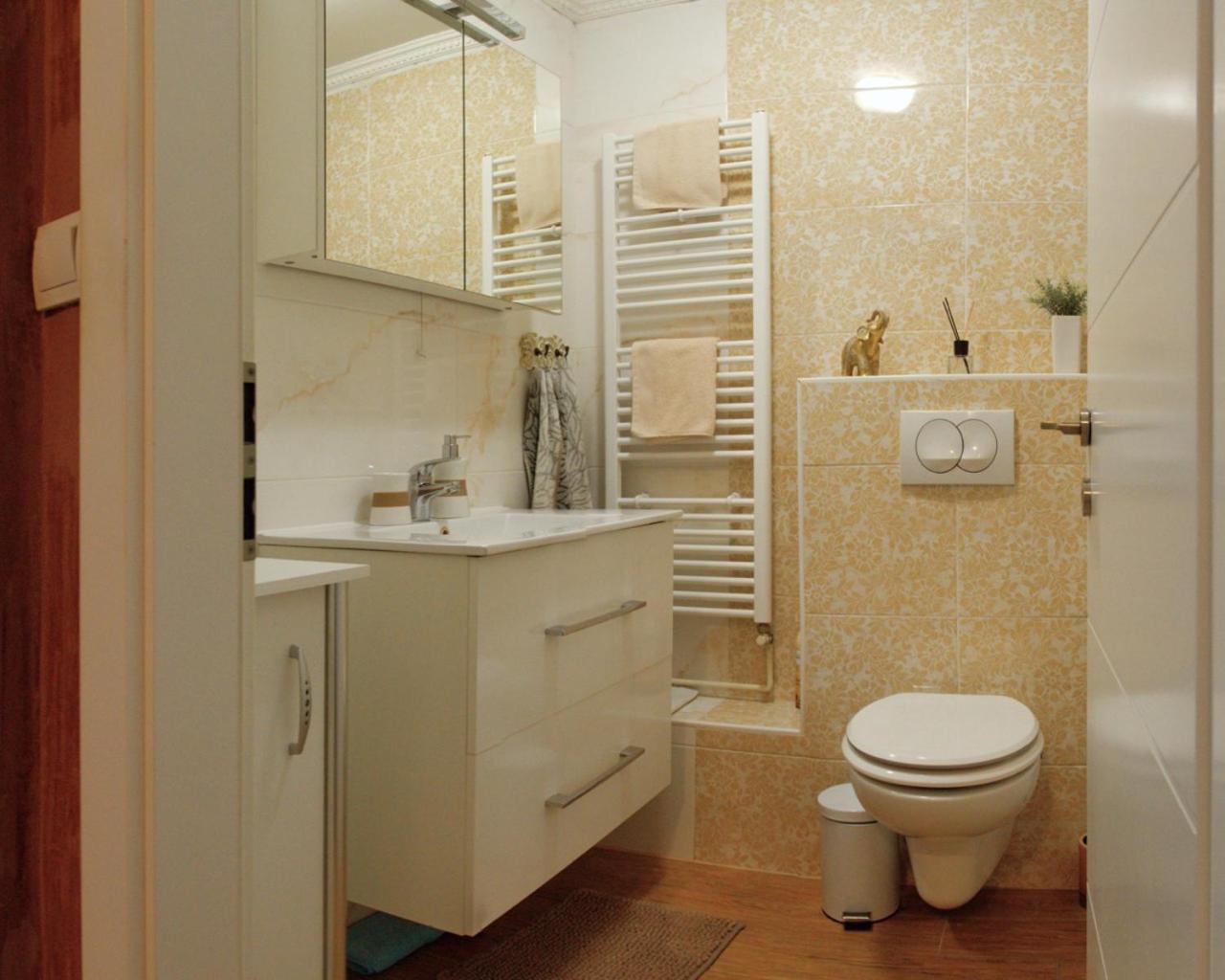 Sunny Day -Arena Zagreb , 2 Bathrooms, 102M², Zimmer foto